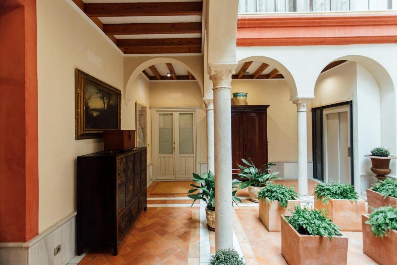 Casa Patio Del Siglo Xix Apartahotel Sevilla